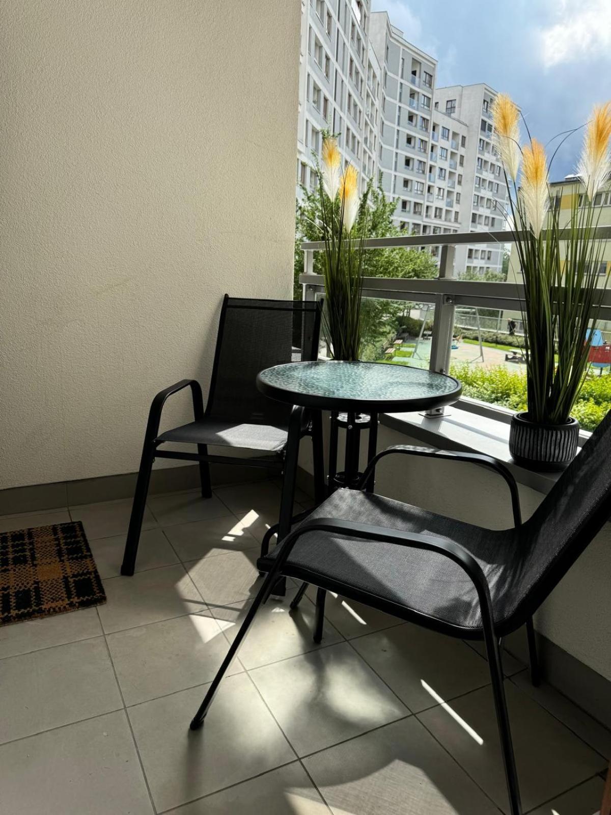 Apartment Metro Slodowiec Free Parking Varsovie Extérieur photo